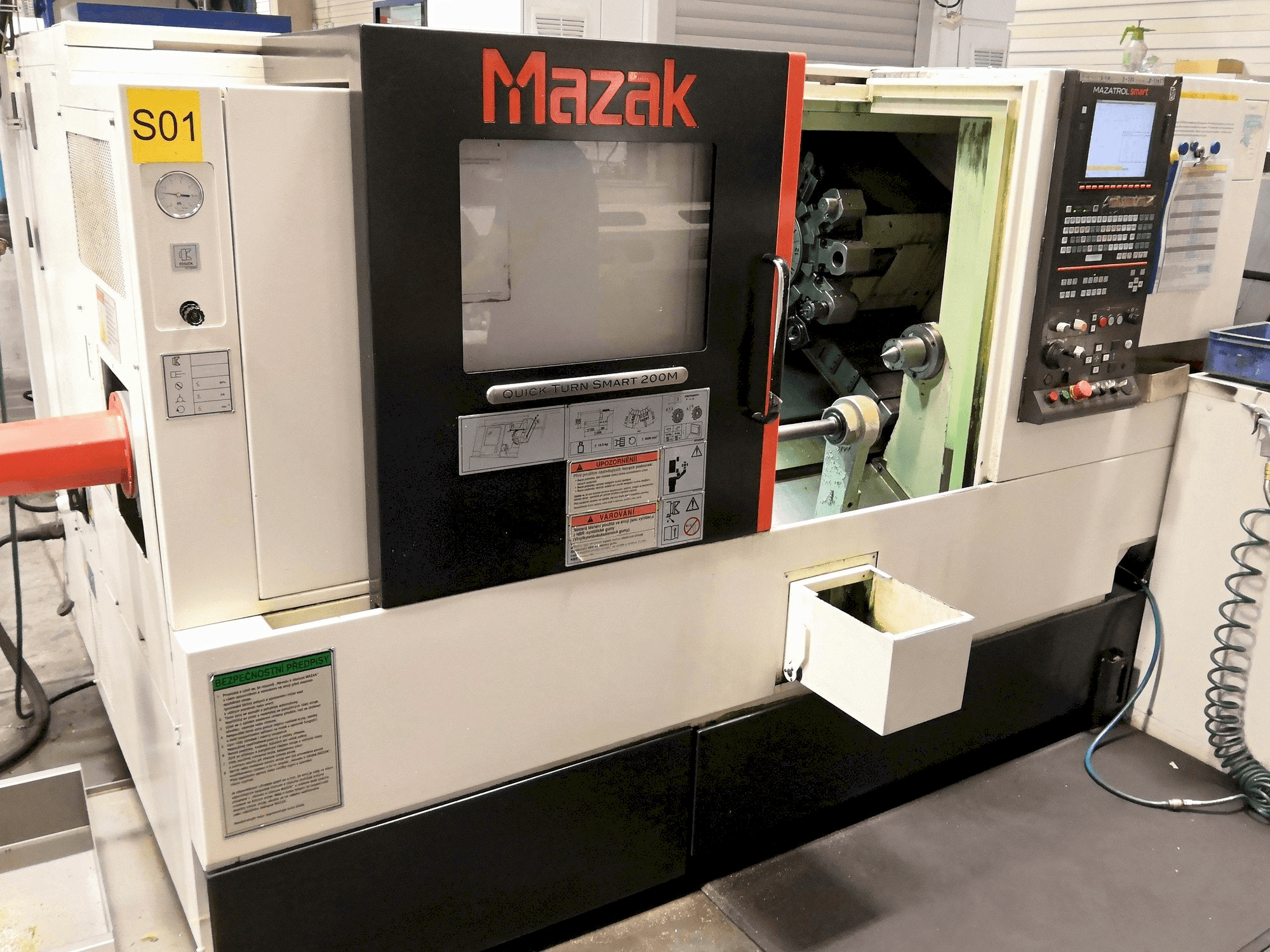 Mazak Quick Turn Smart 200M Mašinos vaizdas iš priekio