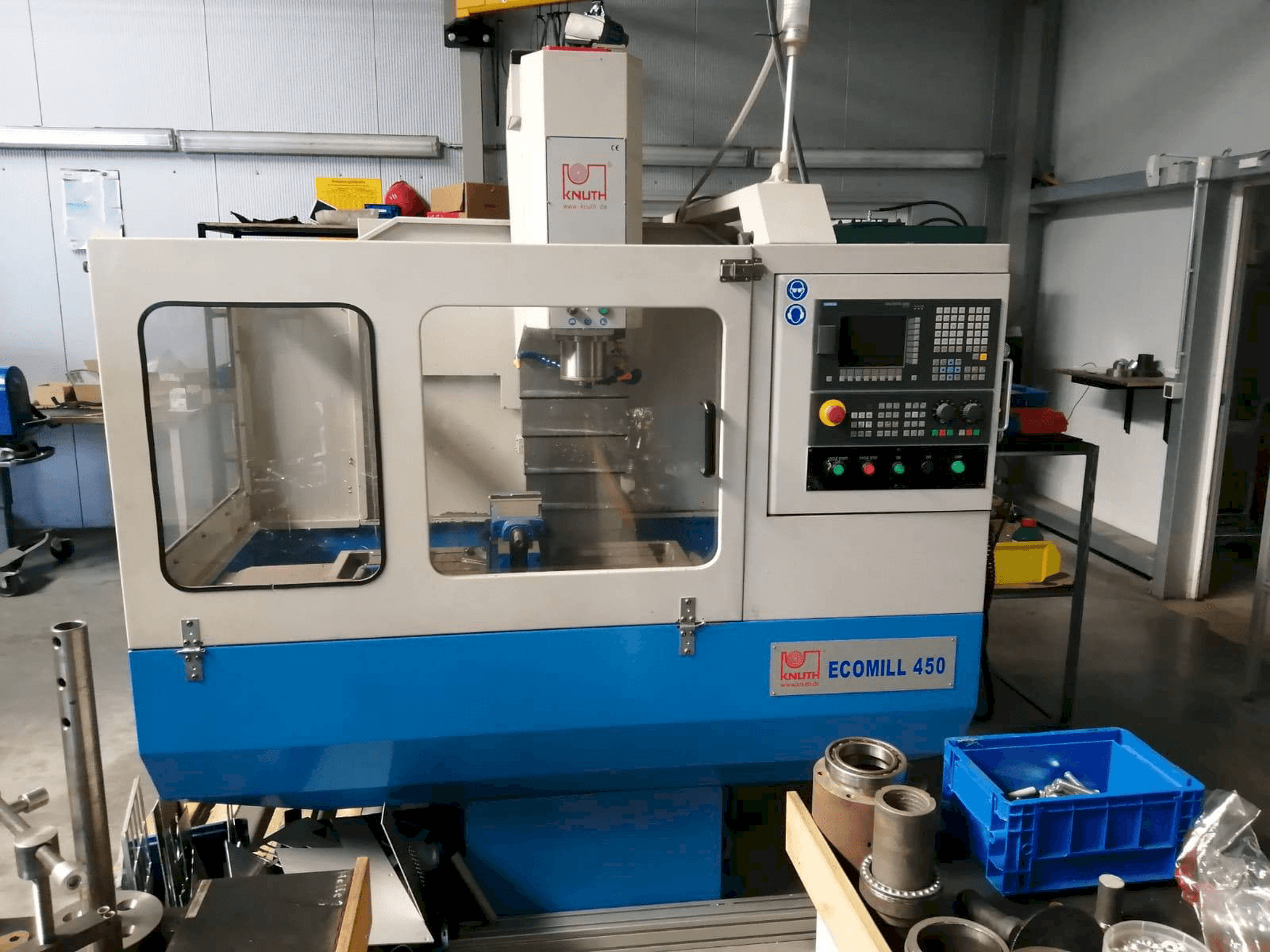 KNUTH ECOMILL 450 Mašinos vaizdas iš priekio