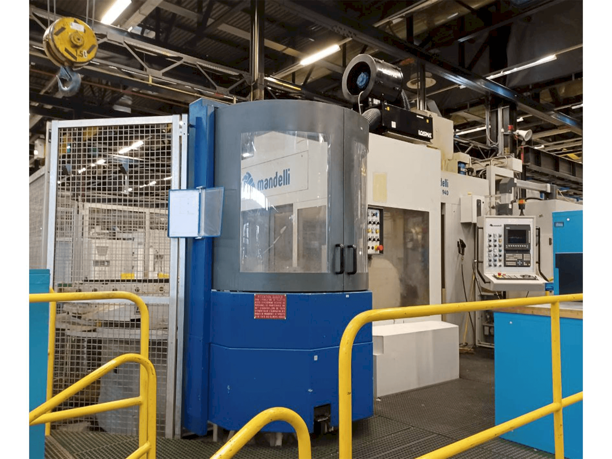 Mandelli STORM 940 Mašinos vaizdas iš priekio