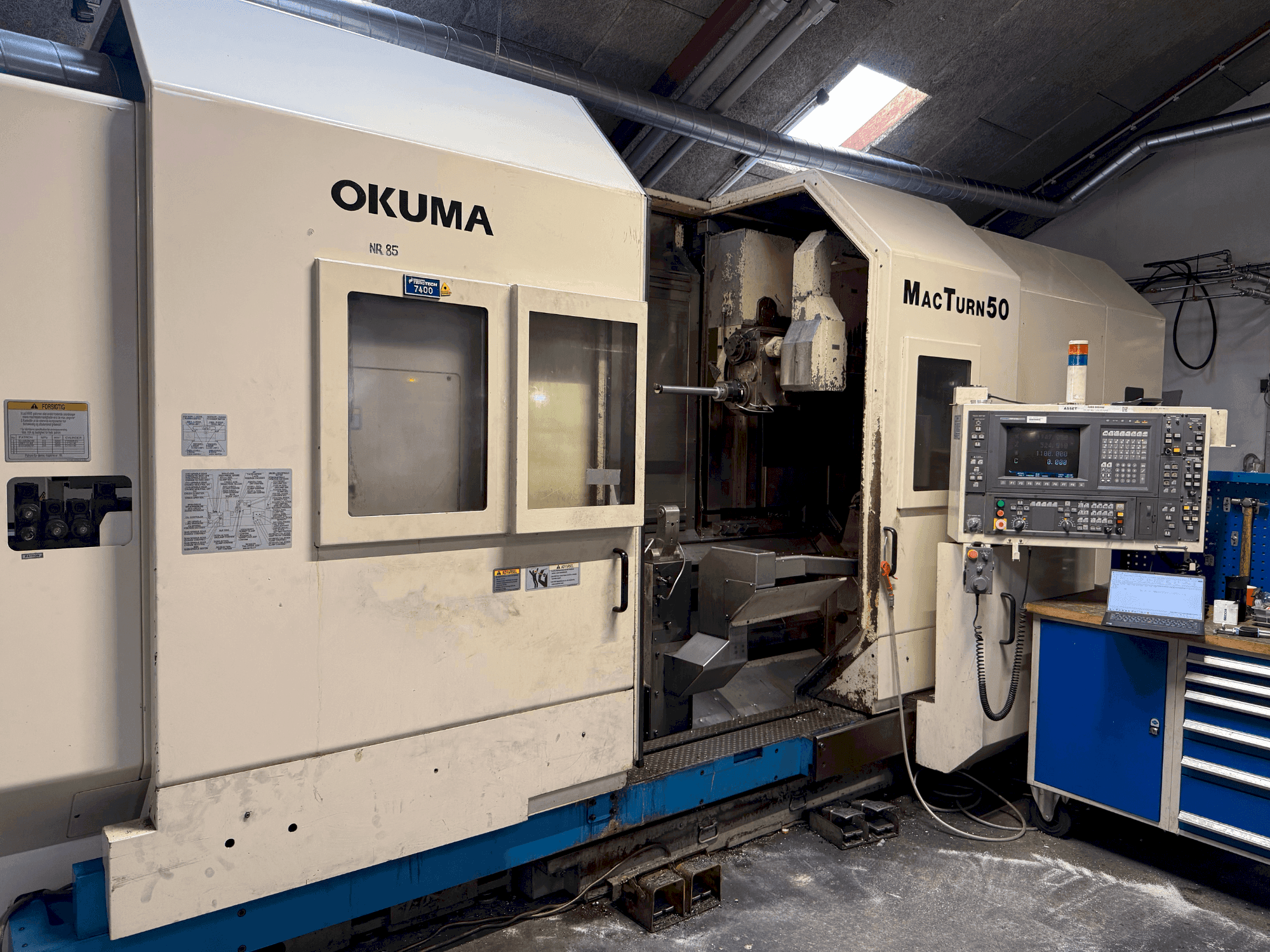 Okuma MacTurn 50 Mašinos vaizdas iš priekio