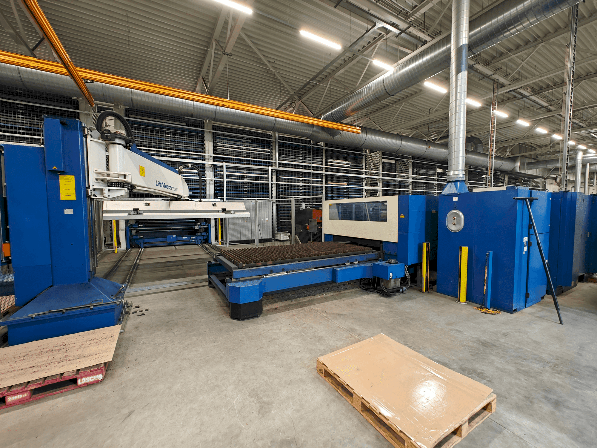 TRUMPF Trumatic L3050 Mašinos vaizdas iš priekio