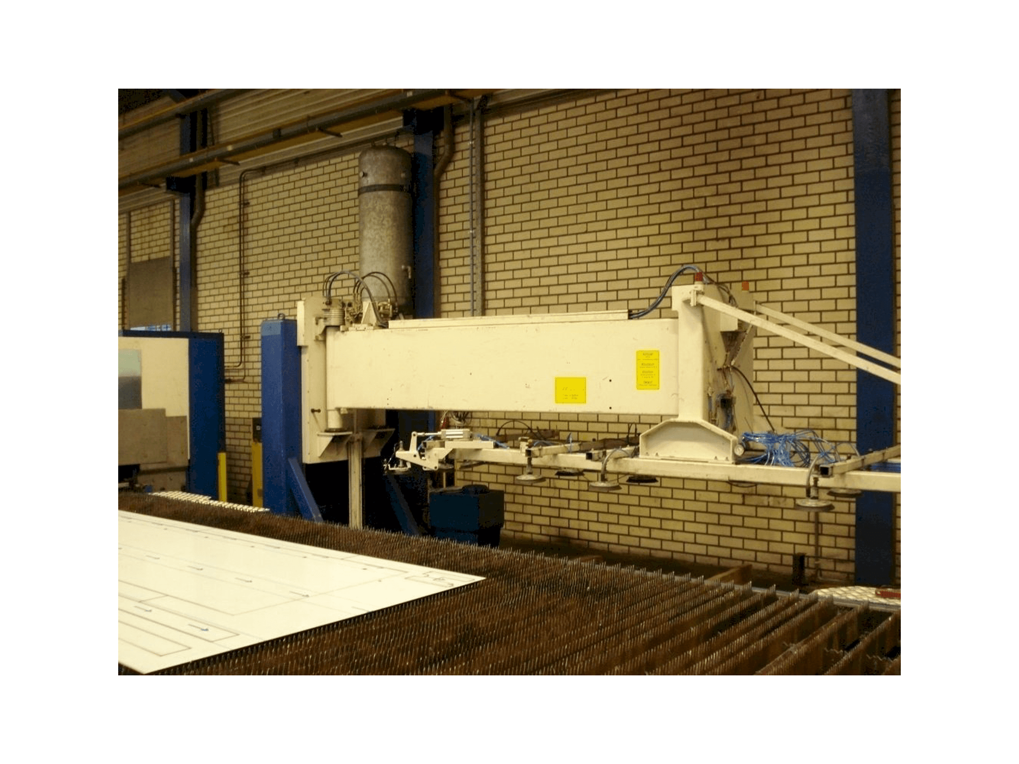 TRUMPF Loadmaster Mašinos vaizdas iš priekio