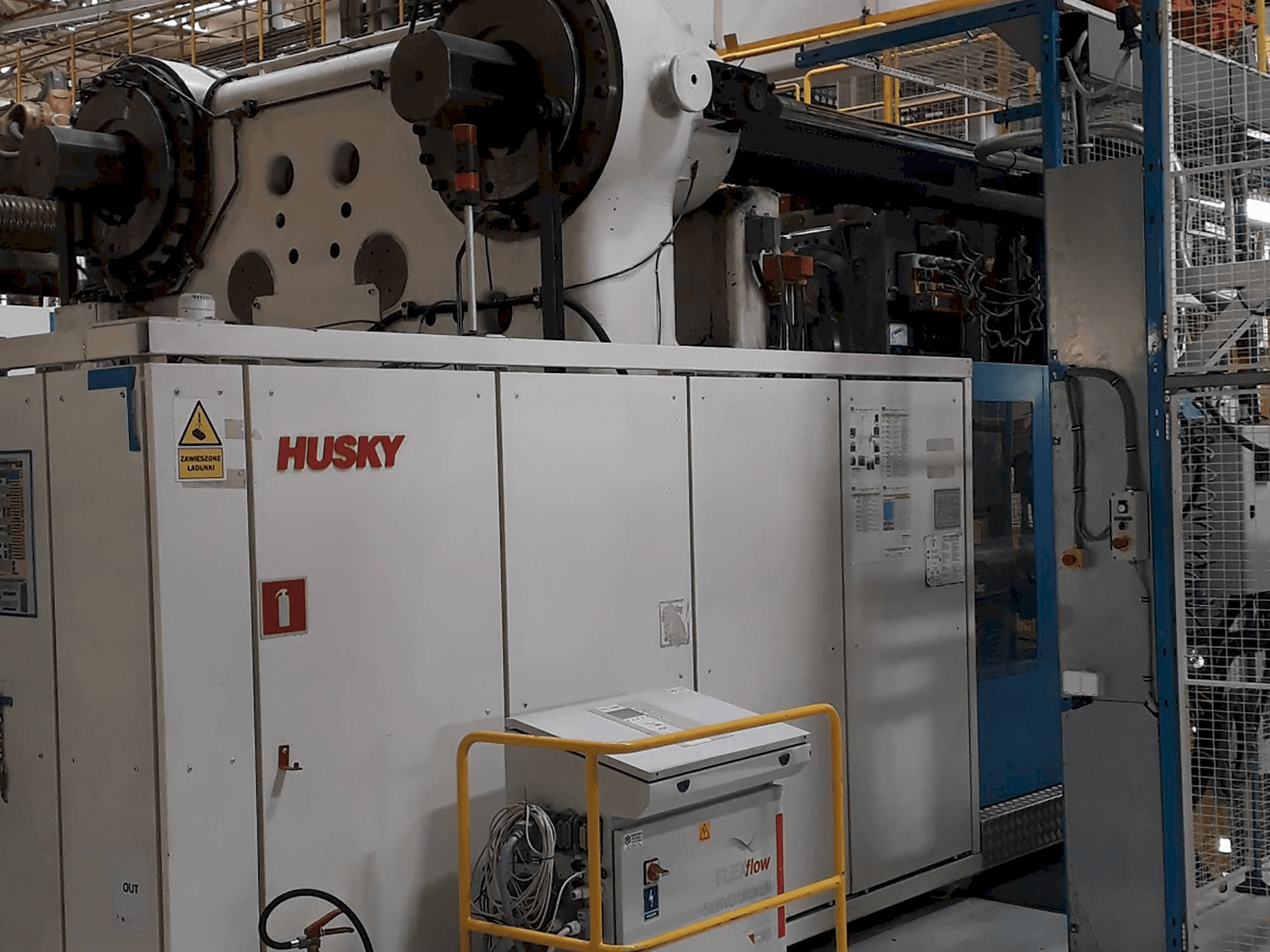 Husky ELL2350 RS155/145 Mašinos vaizdas iš priekio