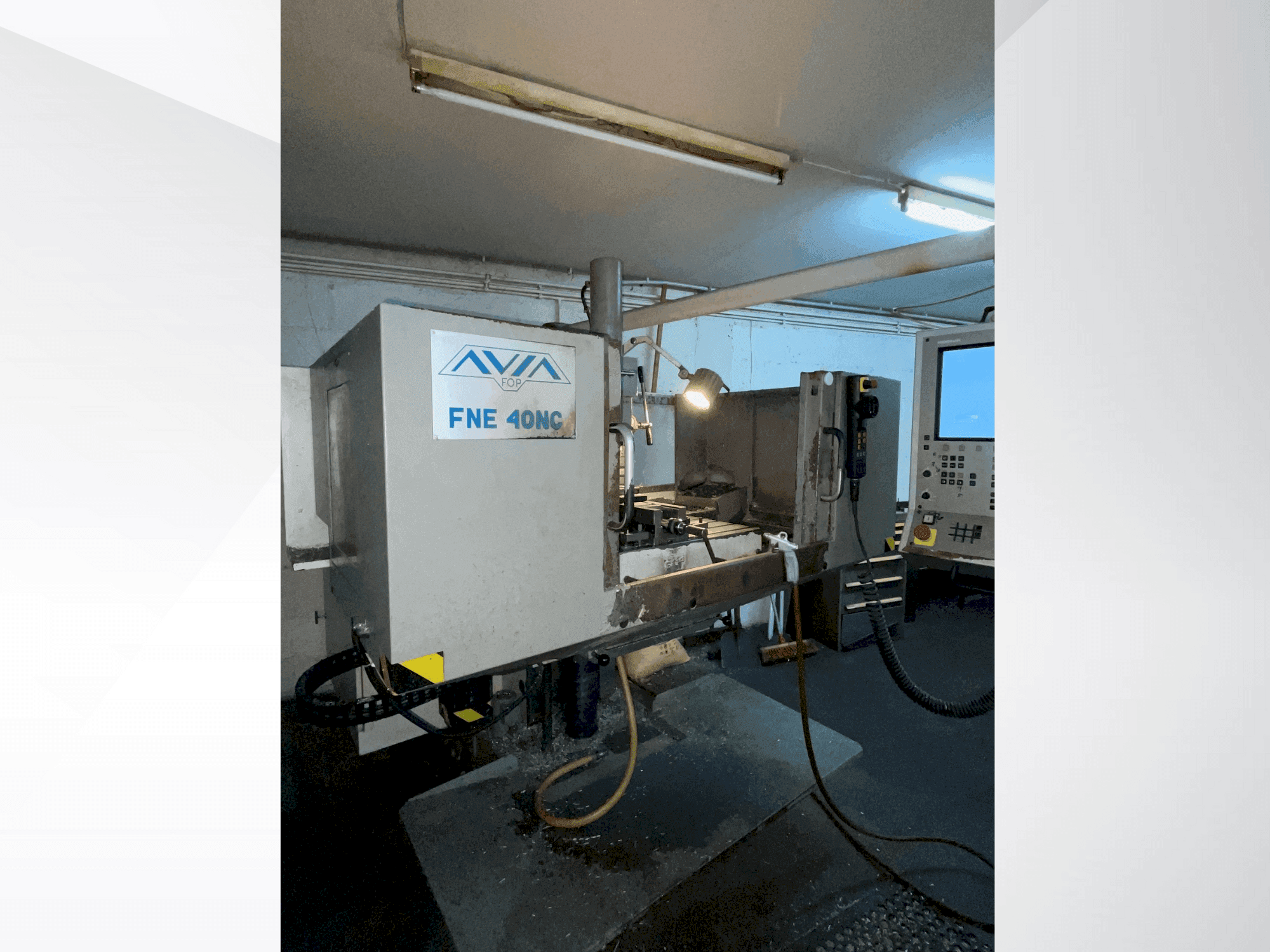 Avia FNE 40NC Mašinos vaizdas iš priekio