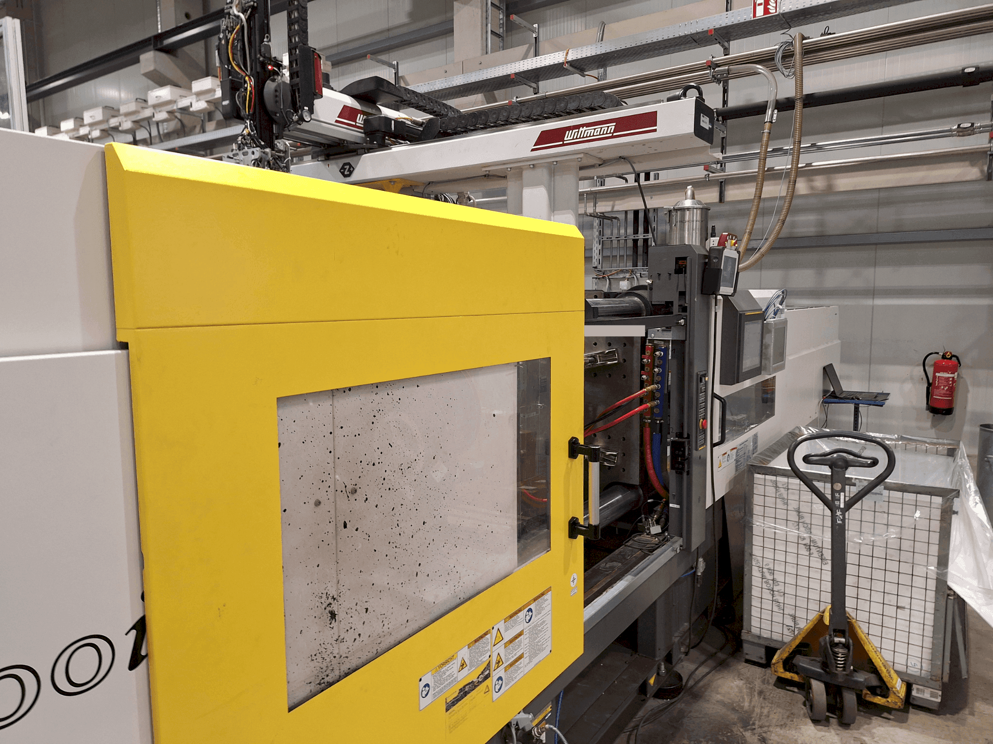 FANUC Roboshot S300iA Mašinos vaizdas iš priekio