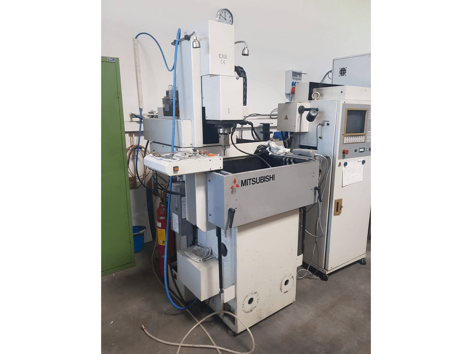 Mitsubishi EX 8 Mašinos vaizdas iš priekio