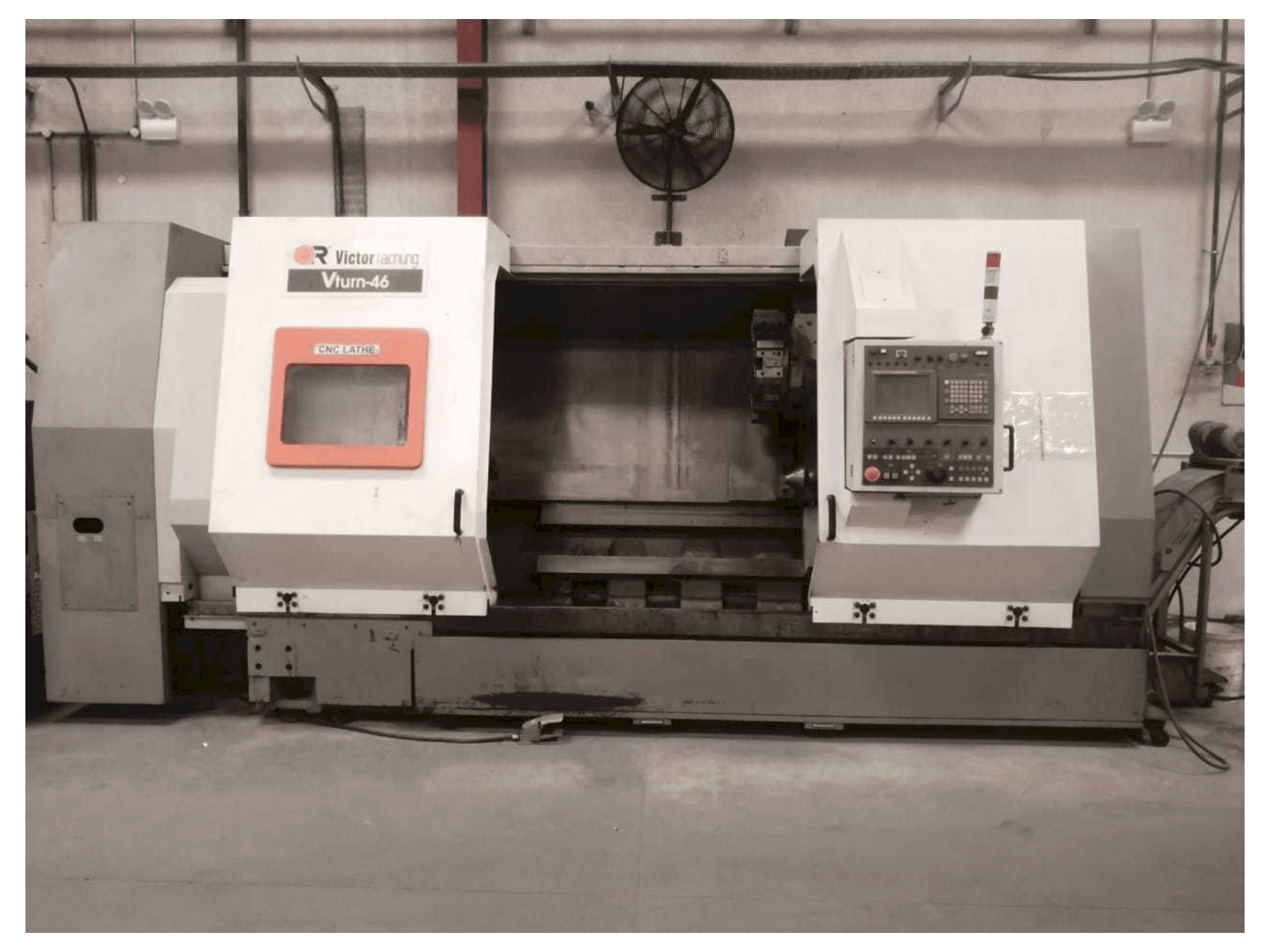 Victor Vturn - 46 Mašinos vaizdas iš priekio