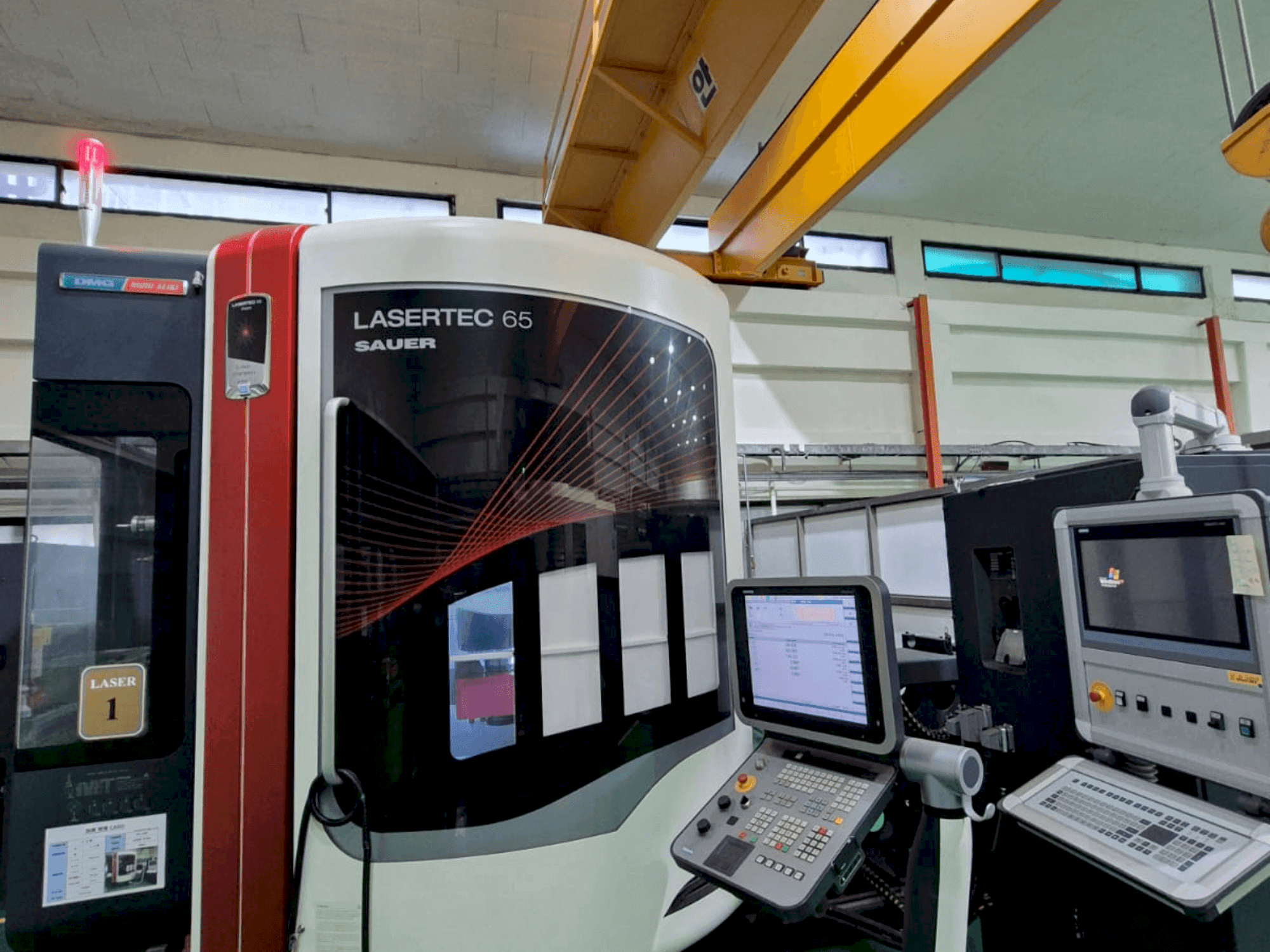 DMG Mori Seiki LaserTech 65 Mašinos vaizdas iš priekio