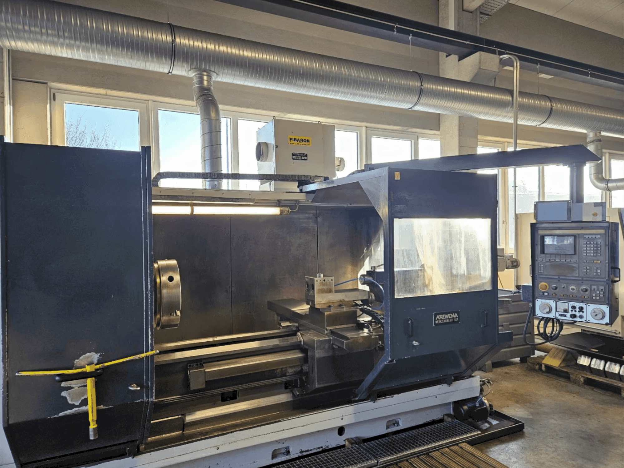 KREWEMA HFDM 40 Mašinos vaizdas iš priekio