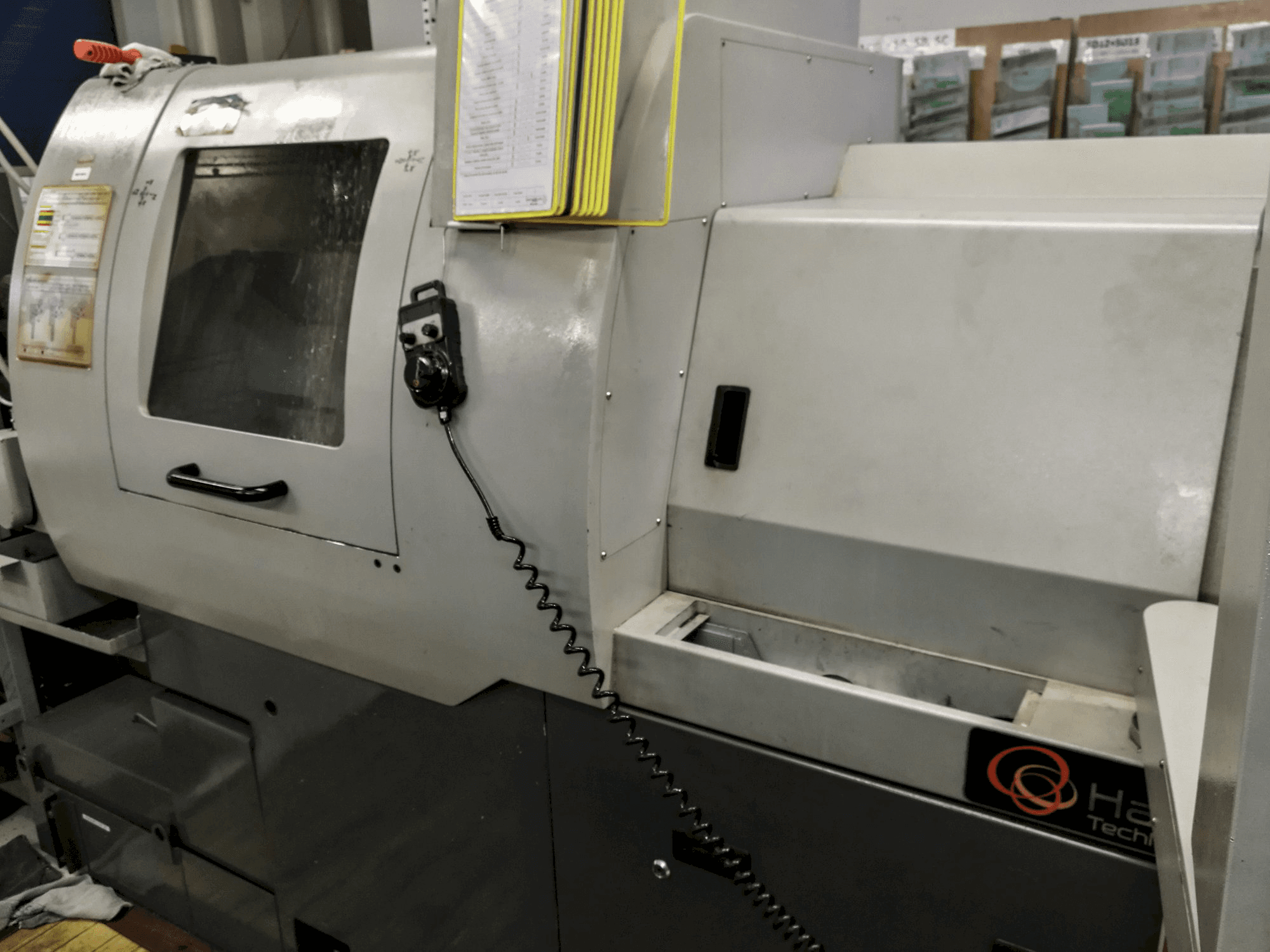 Hanwha XD 20 N Mašinos dešinės pusės vaizdas