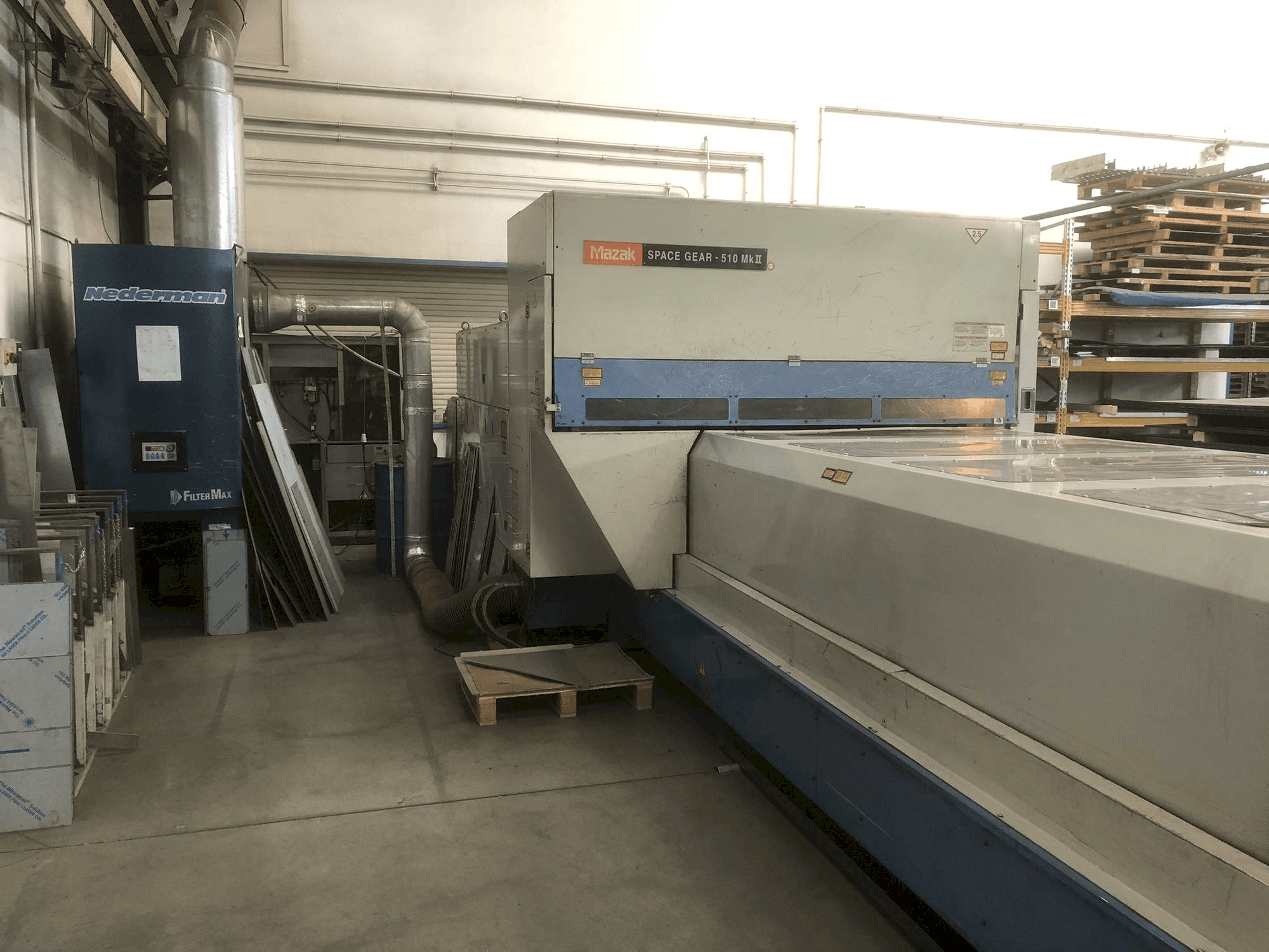 Mazak SPACE GEAR-510 Mk II Mašinos vaizdas iš priekio