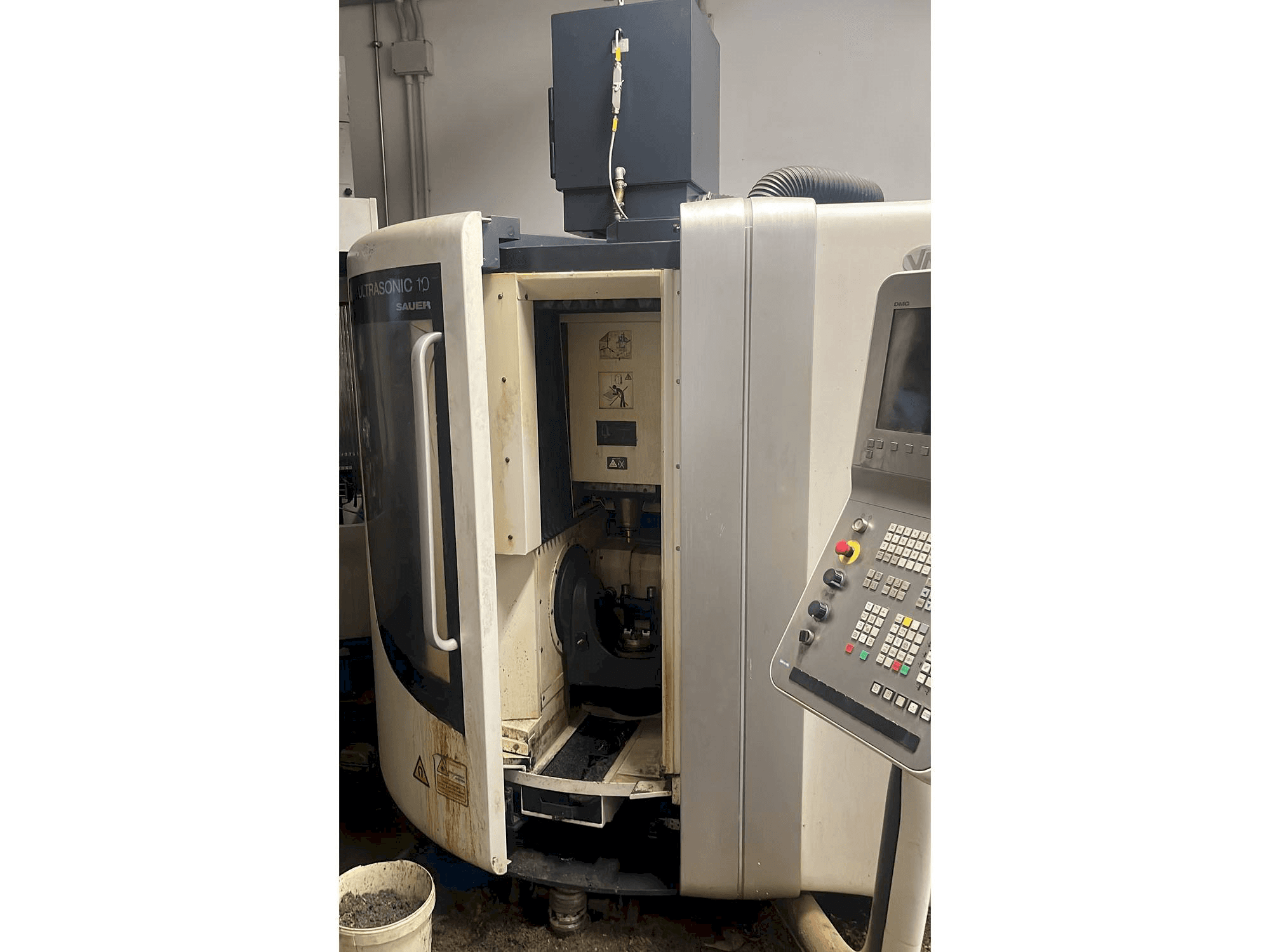 DMG ultrasonic 10 sauer Mašinos vaizdas iš priekio