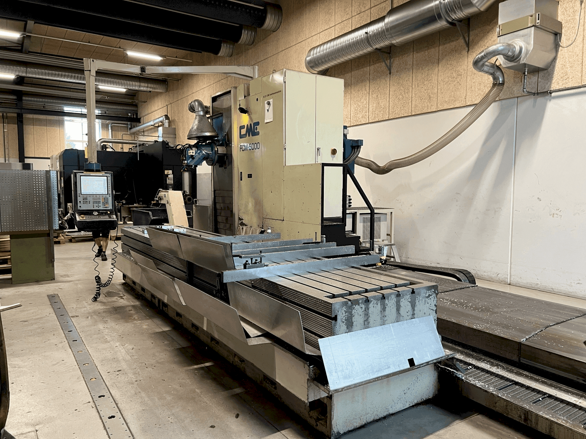 CME FCM 5000 Mašinos vaizdas iš priekio