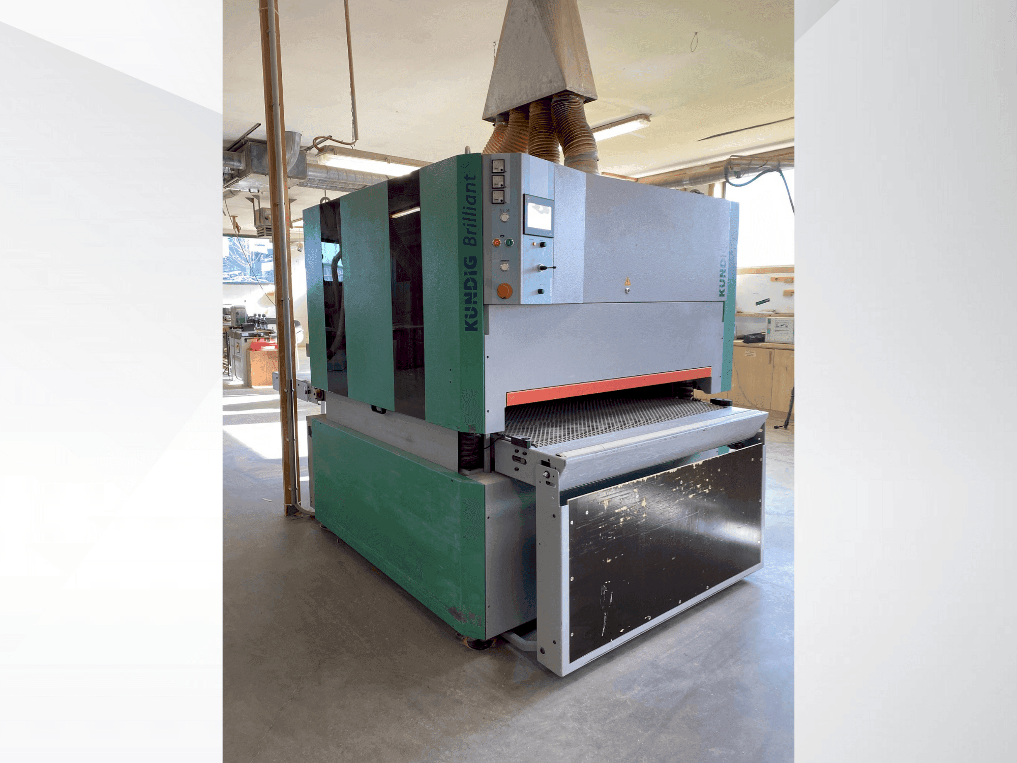 Kundig Brilliant-3 1300mm-RRPd Mašinos vaizdas iš priekio