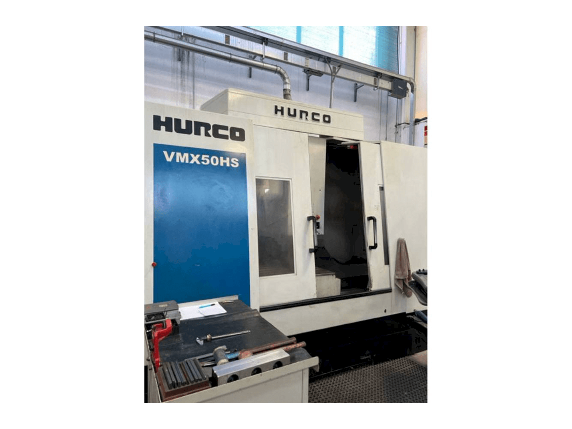 Hurco VMX 50 HS Mašinos vaizdas iš priekio