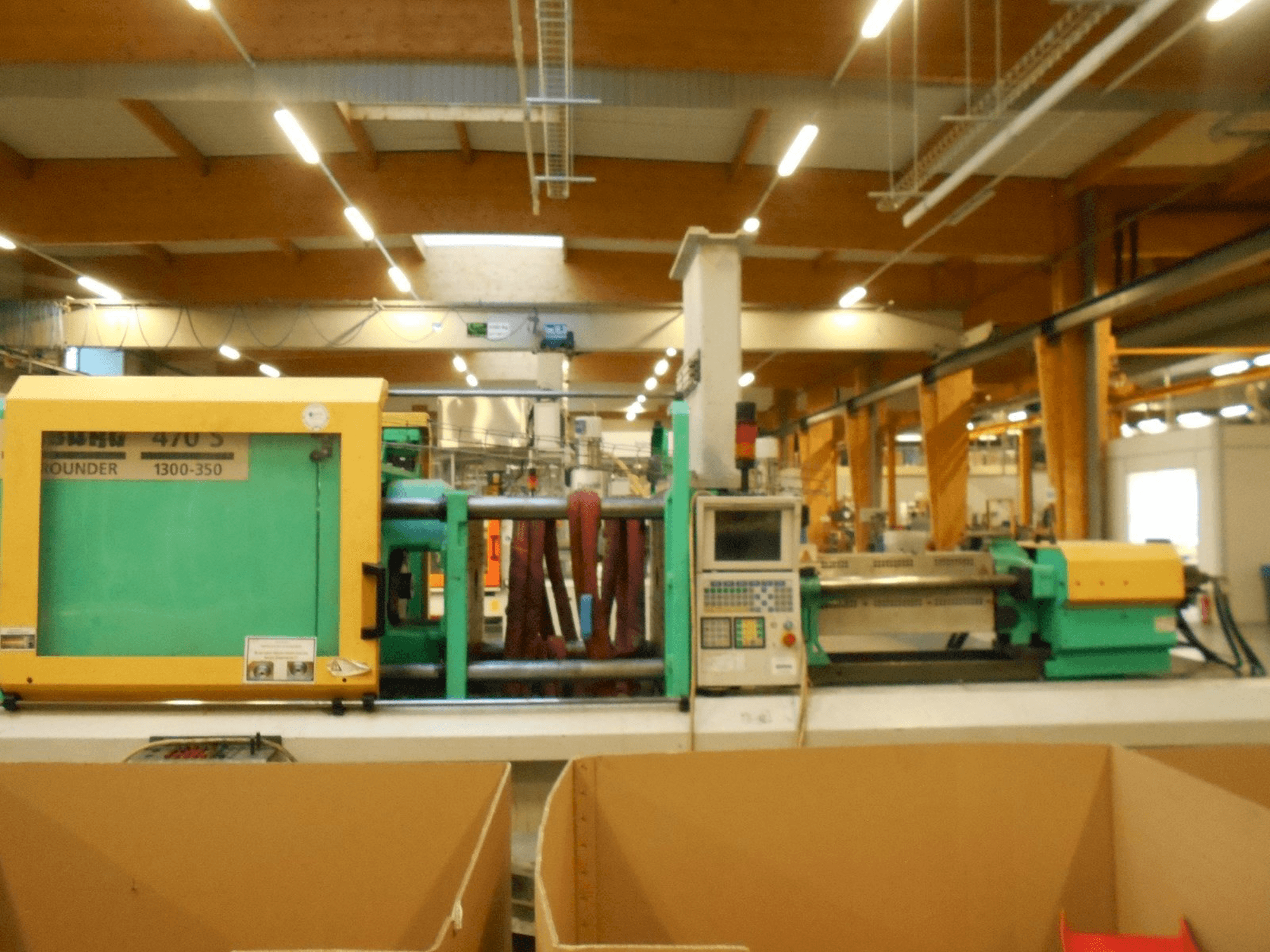 Arburg Allrounder 470 S 1300-350 Mašinos vaizdas iš priekio