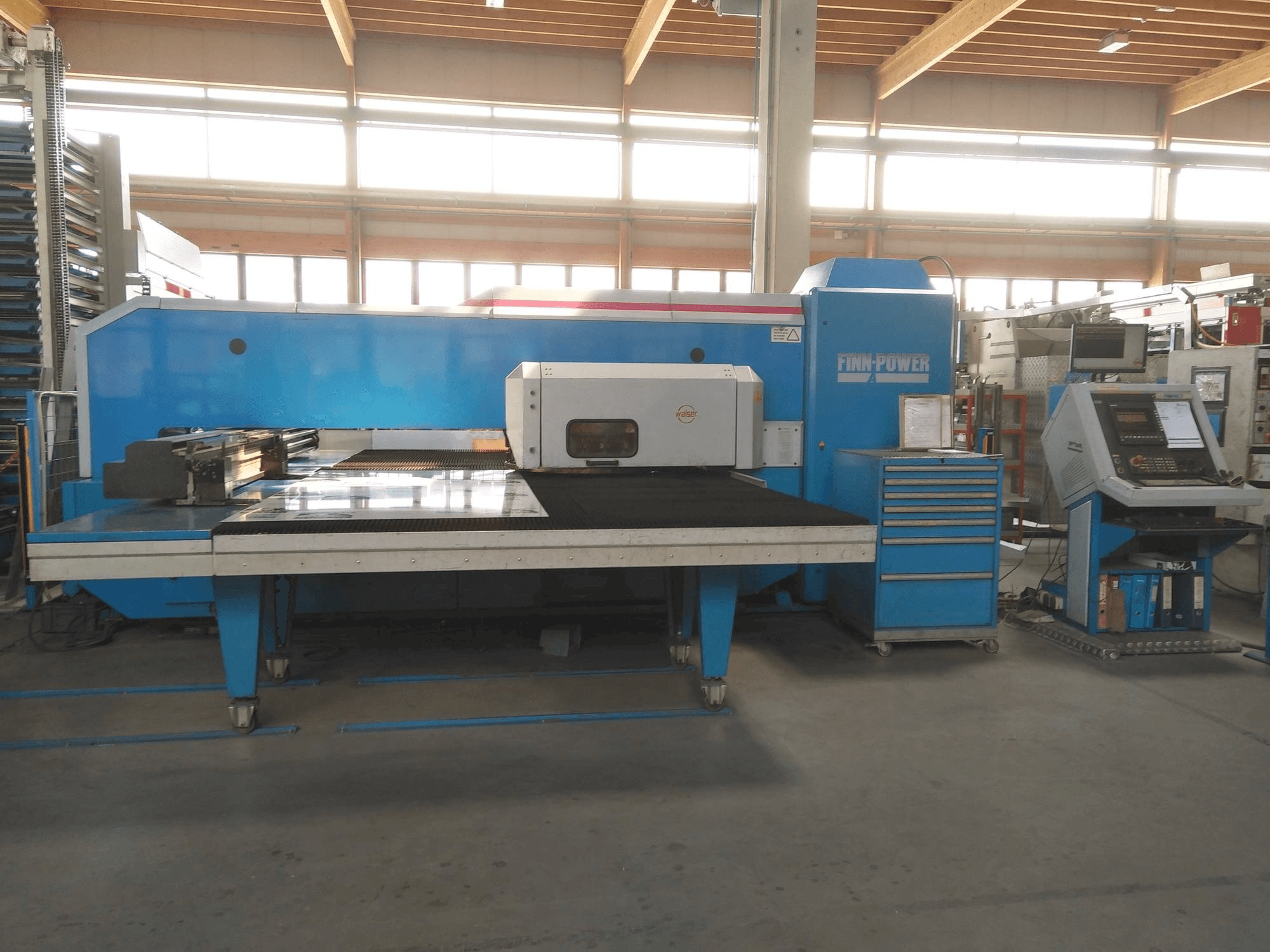 Finn-Power A5-20SB Mašinos vaizdas iš priekio