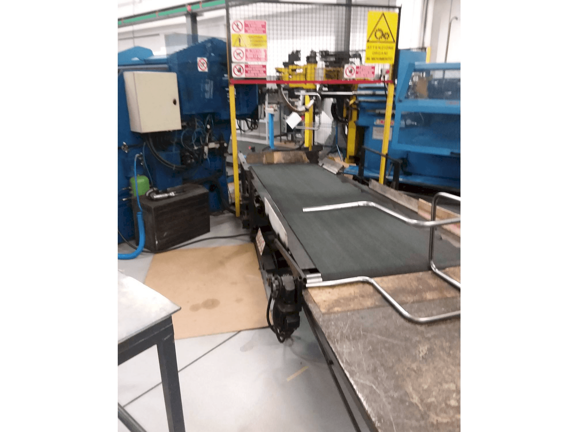 Crippa 532 Mašinos vaizdas iš priekio