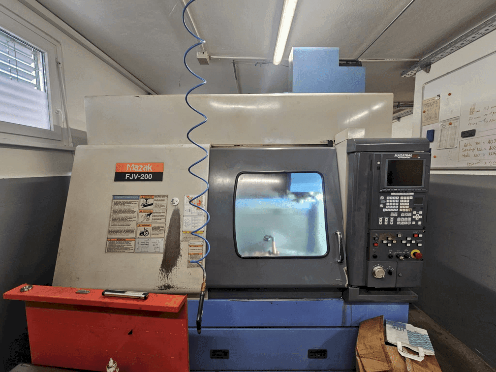 Mazak fjv 200 Mašinos vaizdas iš priekio