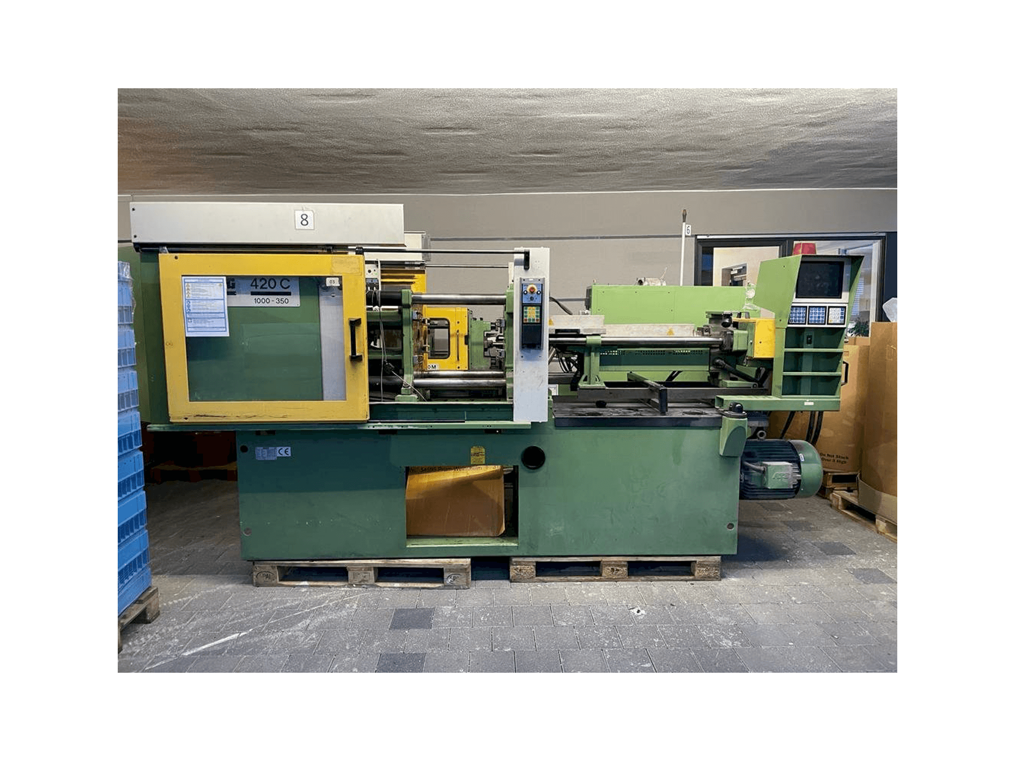 Arburg 420C mit Mašinos vaizdas iš priekio