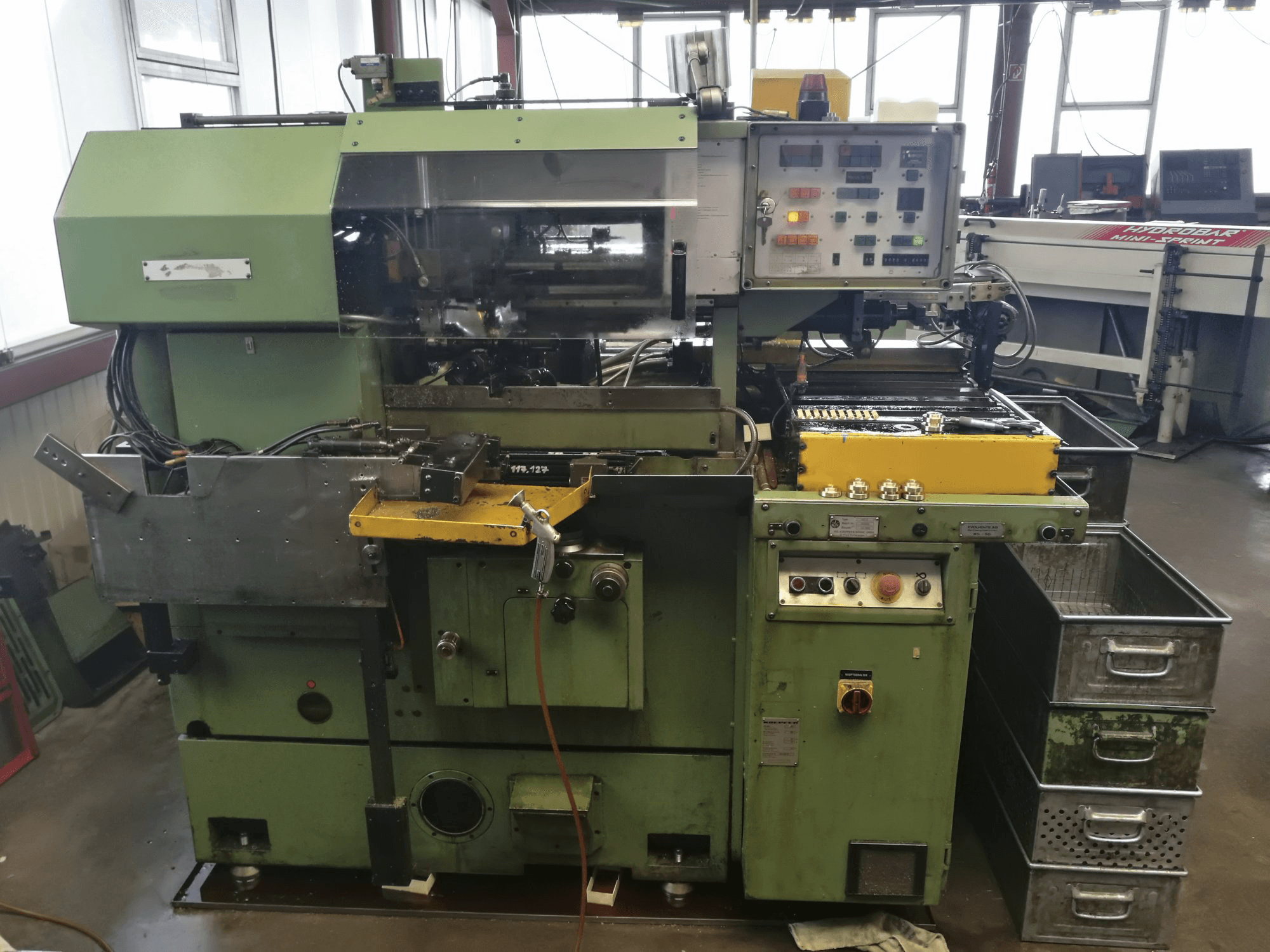 KOEPFER 153 B Mašinos vaizdas iš priekio