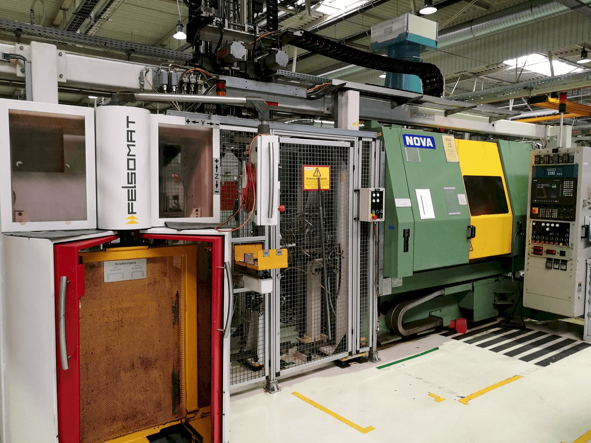 NOVA M12-T4N Mašinos vaizdas iš priekio