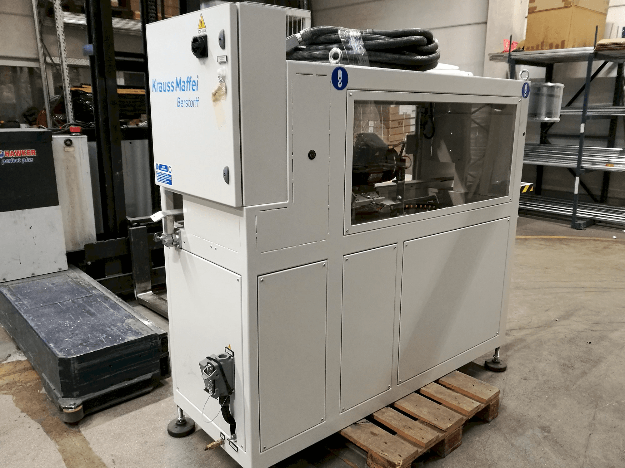 Krauss Maffei Mašinos kairės pusės vaizdasTL 63