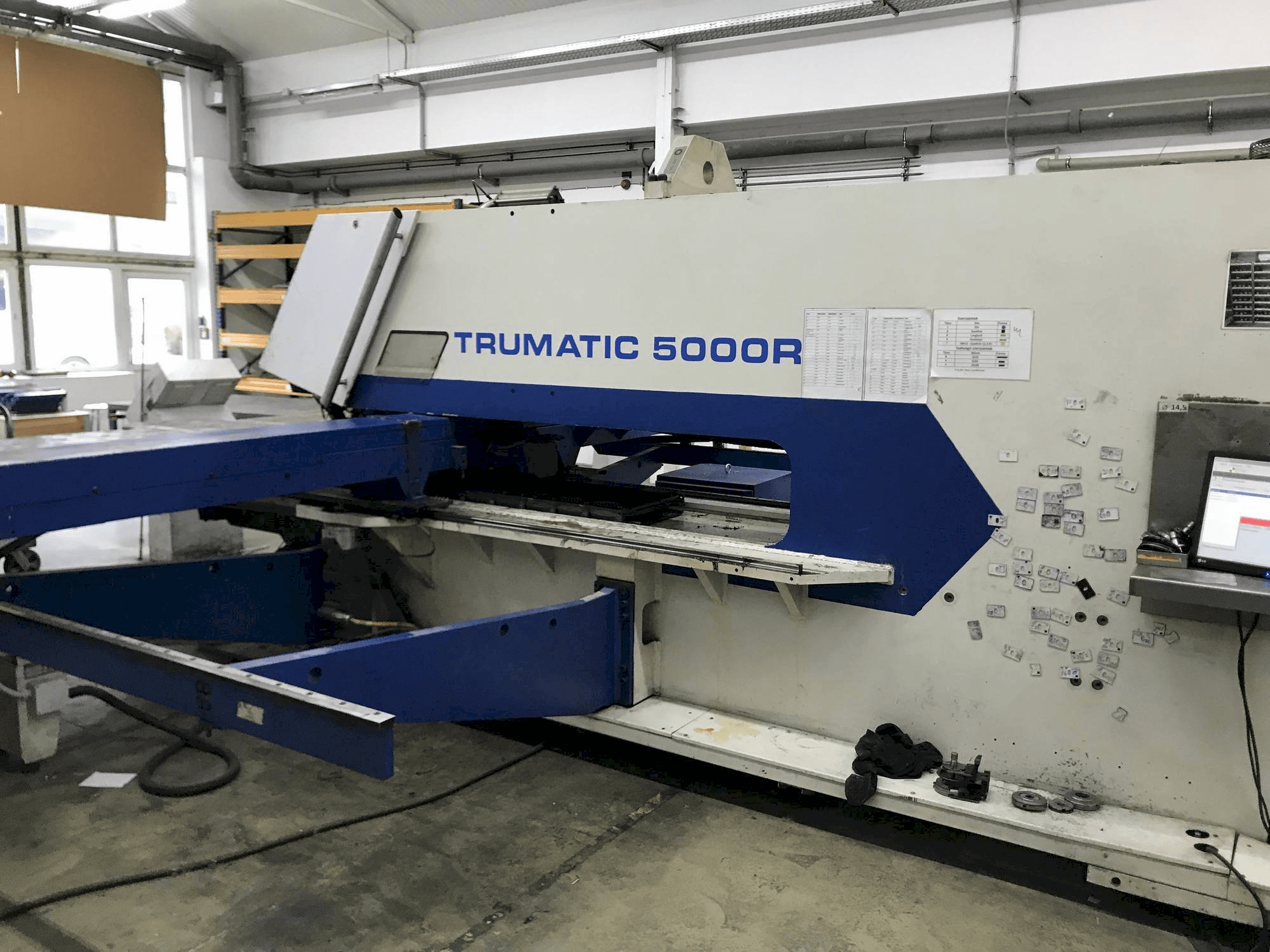 TRUMPF Trumatic 5000 R Mašinos vaizdas iš priekio