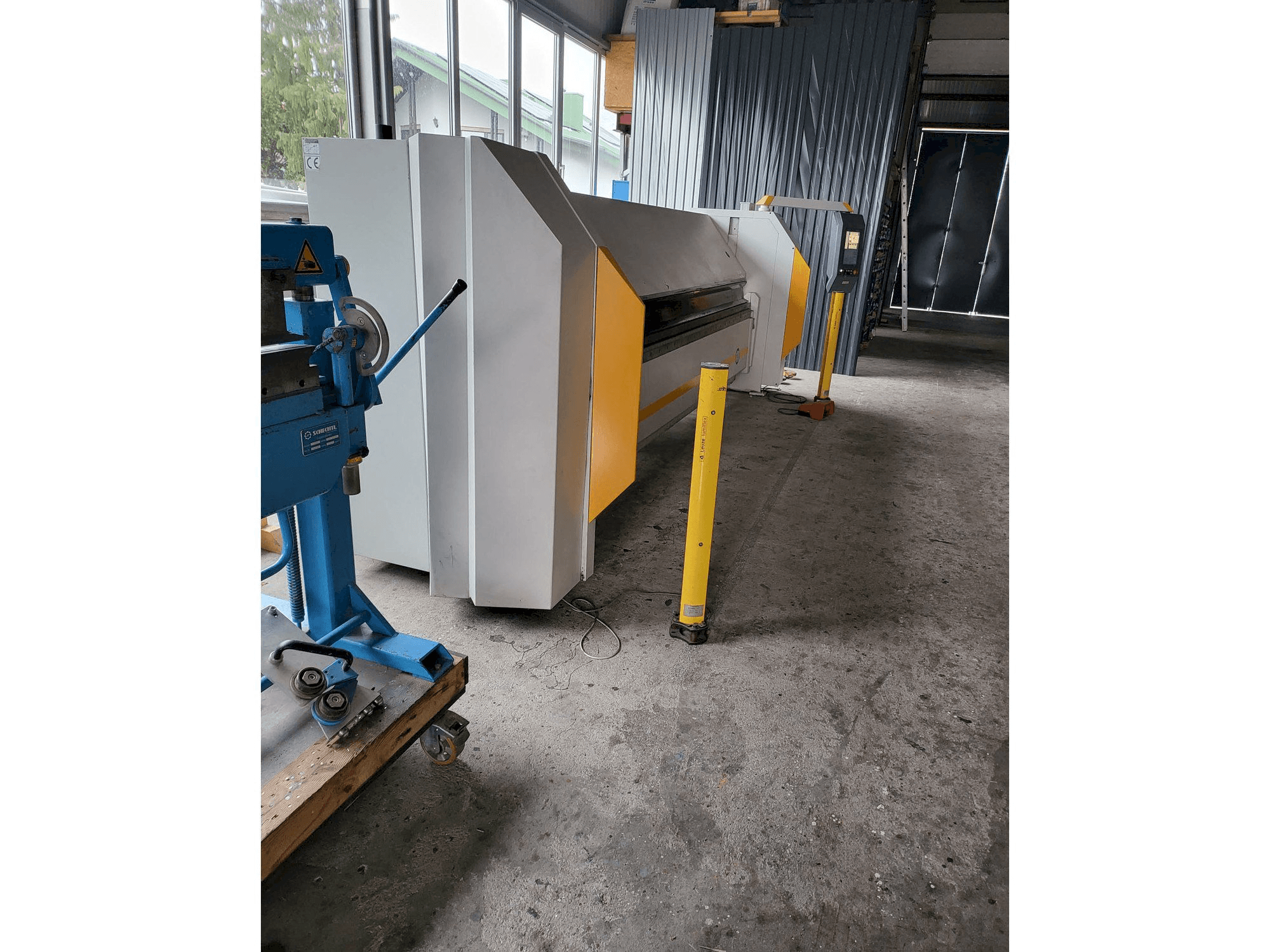 RAS FLEXIbend 73.40 Mašinos kairės pusės vaizdas