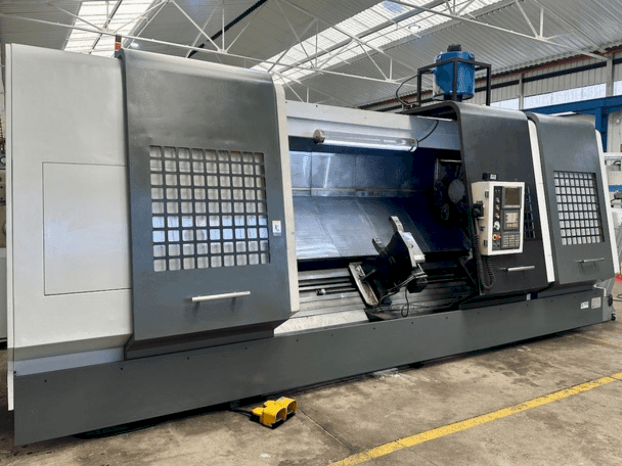 SMTCL HTC 63300 Mašinos vaizdas iš priekio