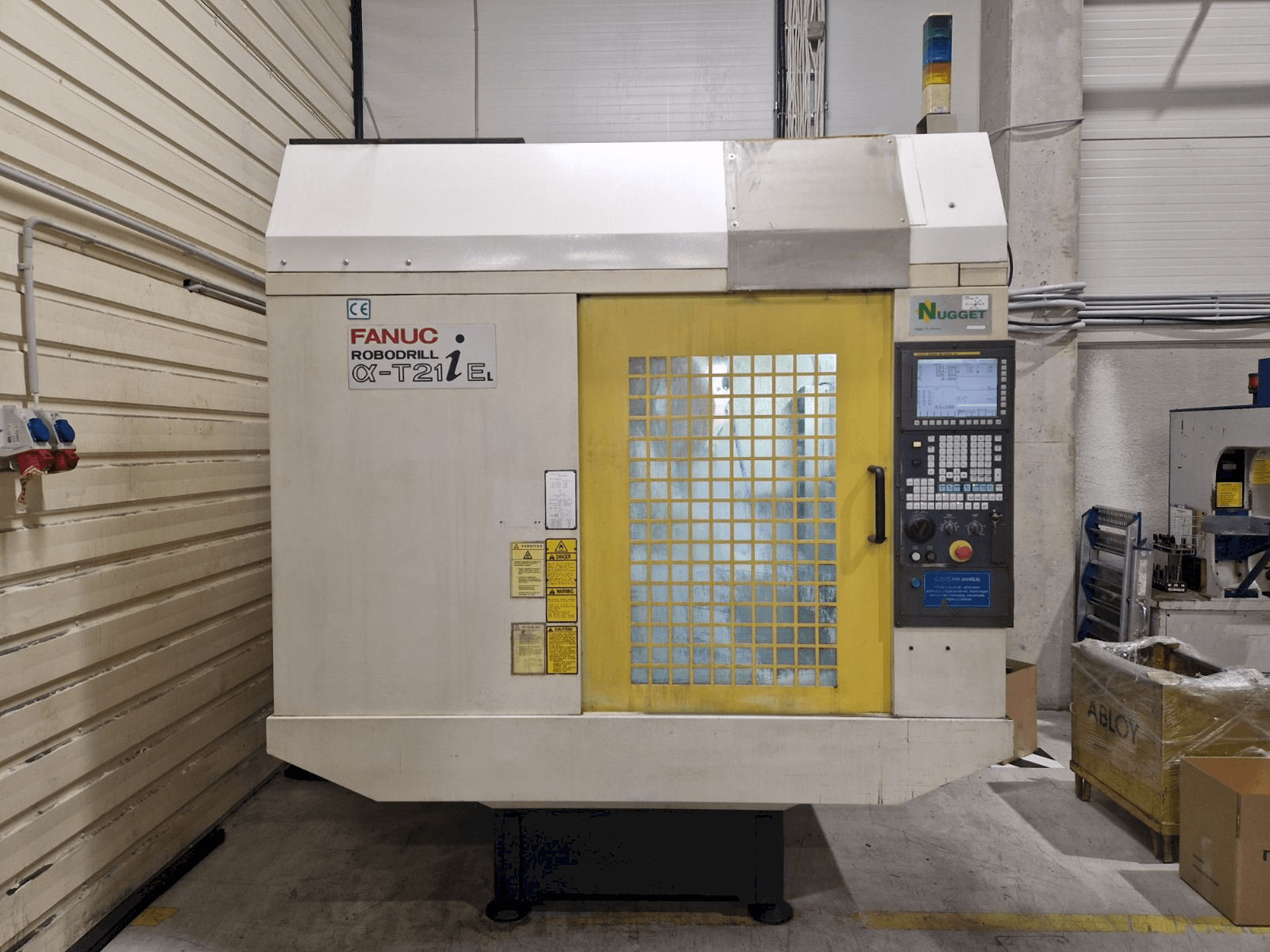 FANUC Robodrill a-T21iEL Mašinos vaizdas iš priekio