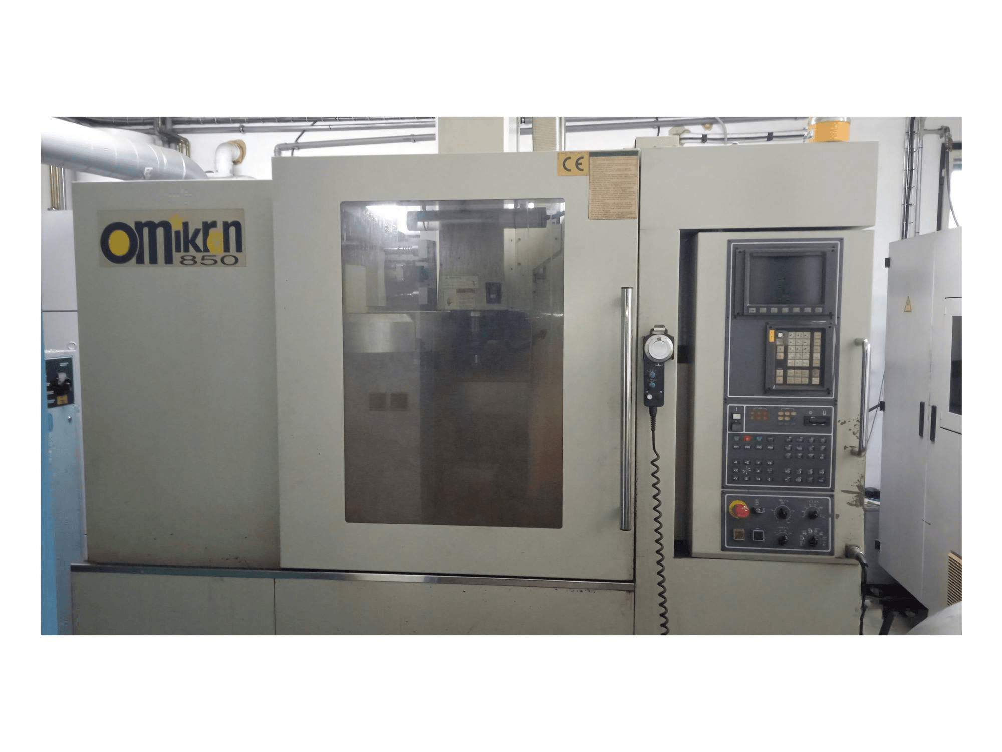 Hartford Omikron 850 Mašinos vaizdas iš priekio