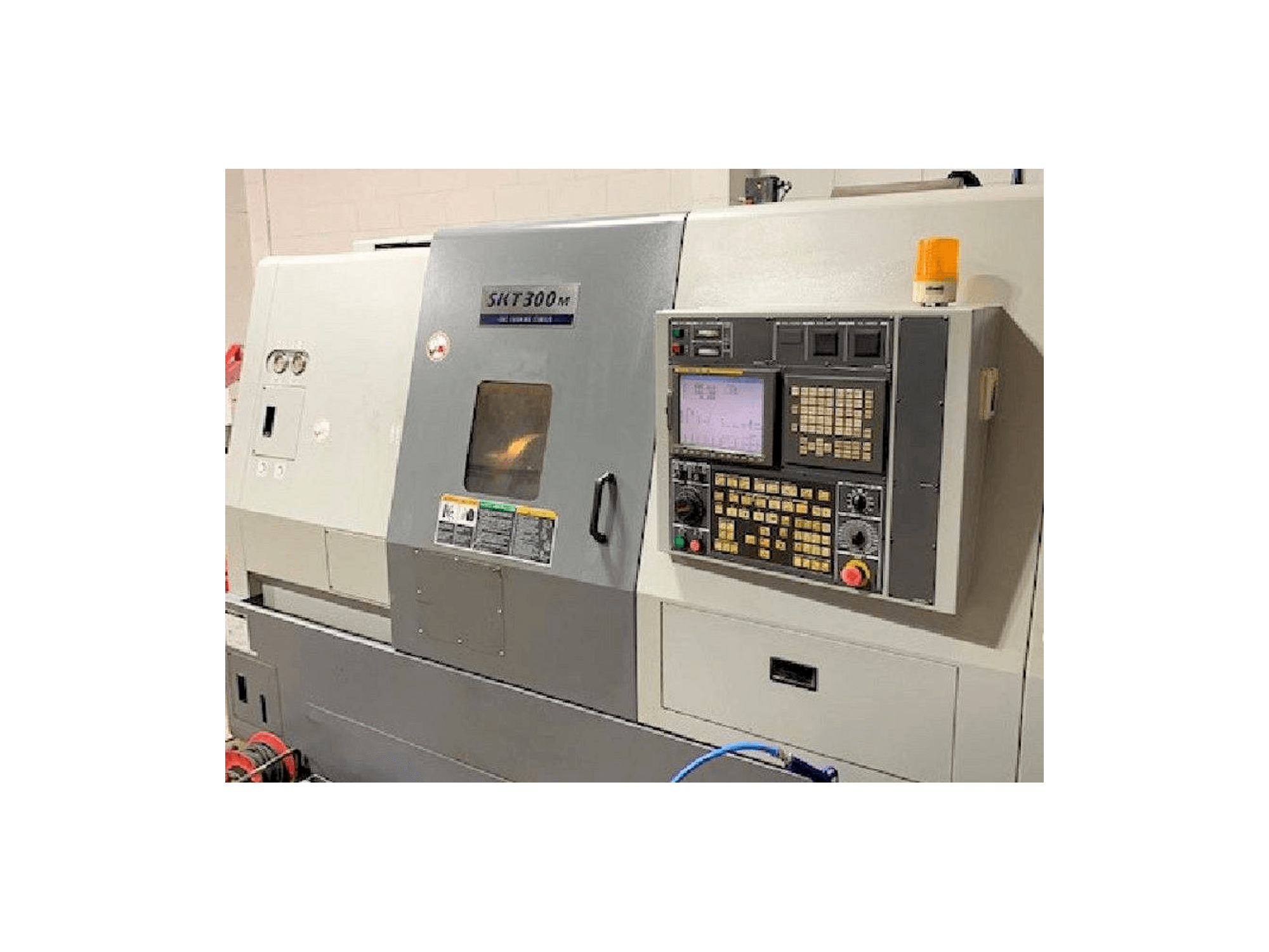 Hyundai Kia SKT 300M Mašinos vaizdas iš priekio